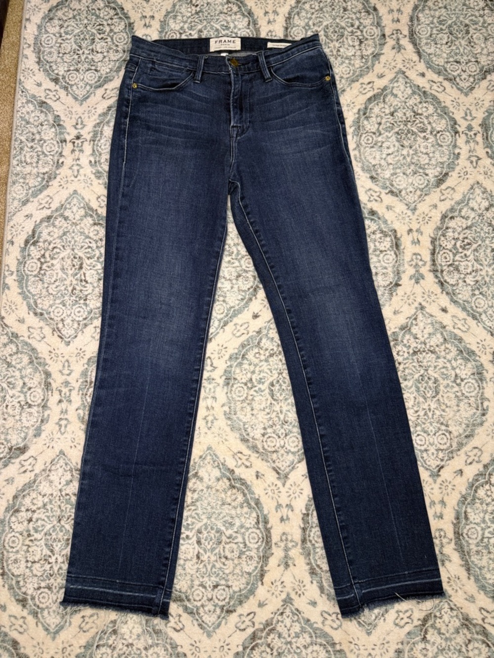 Frame Le High Straight Jeans